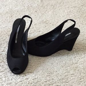 Donald J Pliner Open Toe Shoe 6